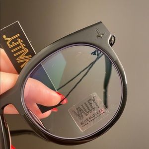 Valley Eyewear Leeches frame